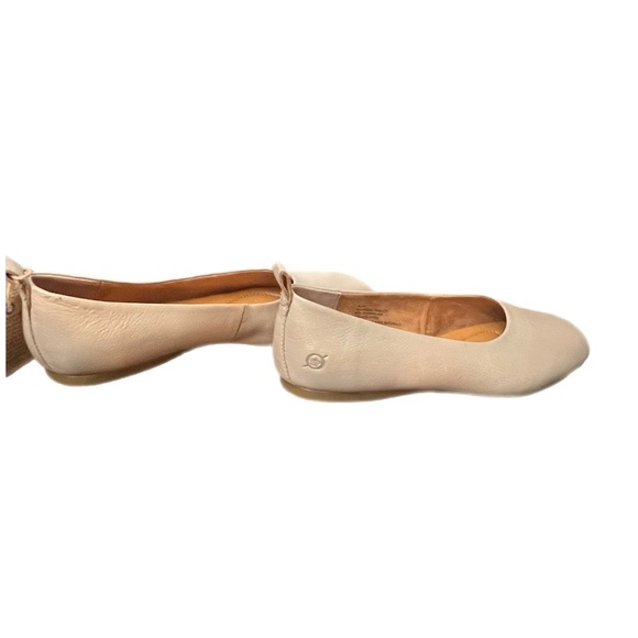 Born Beca Leather Upper Rubber Outsole Beige Ballet Flat Size 9.5 GUC - Picture 5 of 6